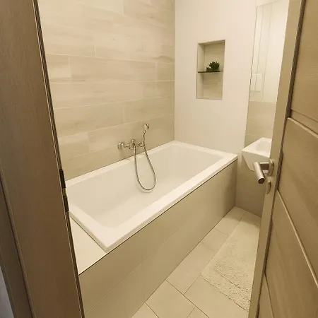 5-style In The Heart Of 1 Min From The Main * Koszyce