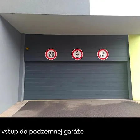 Apartment 5-style In The Heart Of 1 Min From The Main