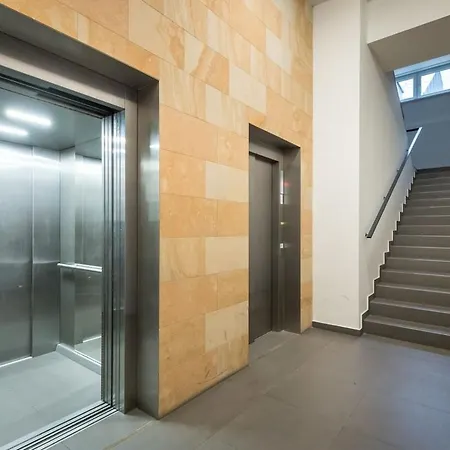 Apartament 5-style In The Heart Of 1 Min From The Main *